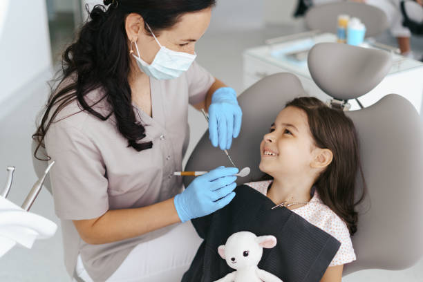 Best Weekend Emergency Dentist in Harsville, RI